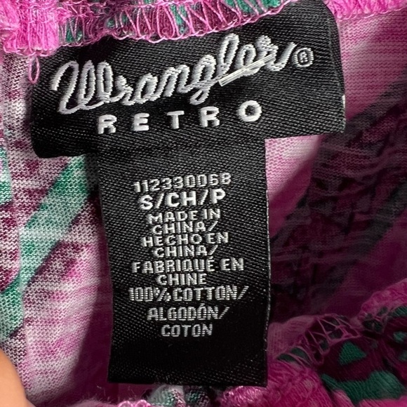 Wrangler Retro Candy Stripe Party Top - Picture 4 of 9